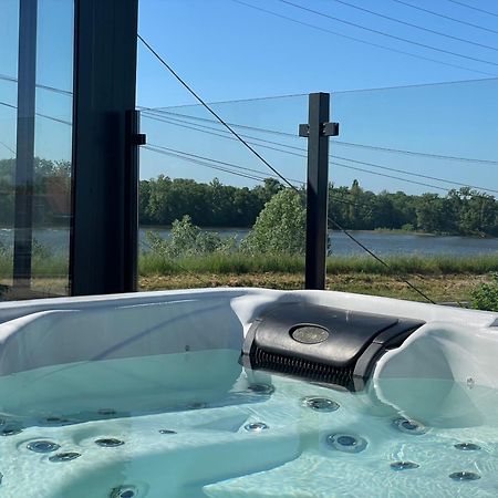 Jacuzzi Et Vue Sur Loire - Maison D'Hotes L'Odyssee La Chapelle-sur-Loire Exteriör bild